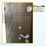 07 51406 پشت درب